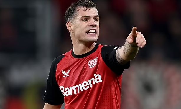 Granit Xhaka a subi une greffe de cheveux